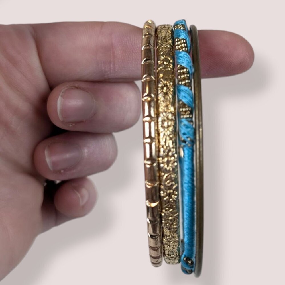 Set of 4 Gold Tone Bangles - Picture 3 of 4